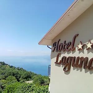 Laguna 3*, Pai Italie